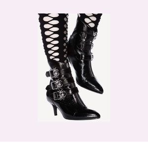 Brand new! Never been worn. Still in the box.